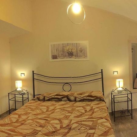 פוליניו B&B Il Casale מראה חיצוני תמונה