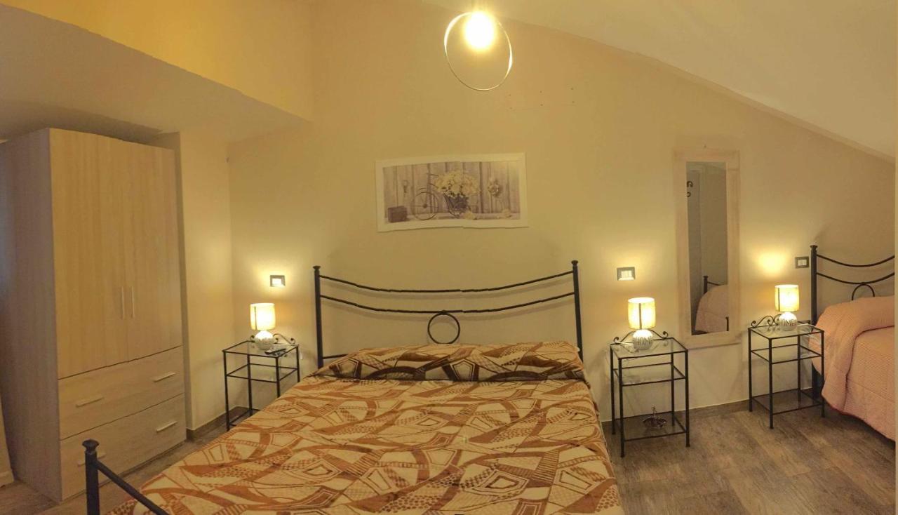 פוליניו B&B Il Casale מראה חיצוני תמונה